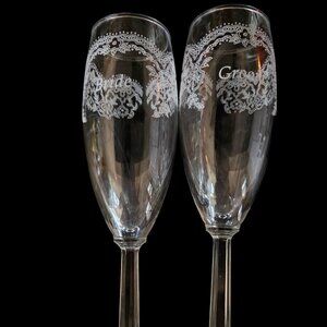 Bride & Groom Champagne Glasses